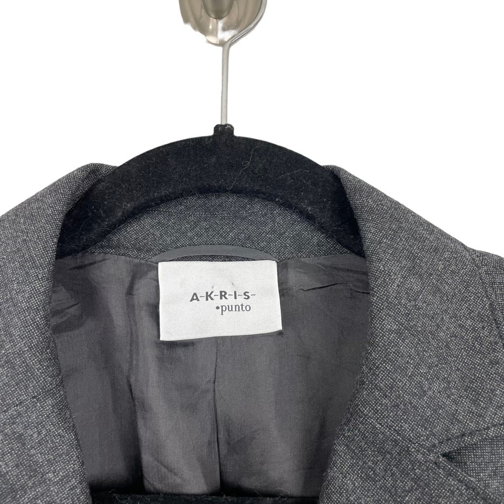 Akris Punto Charcoal Gray Three-Button Wool Blazer - image 3